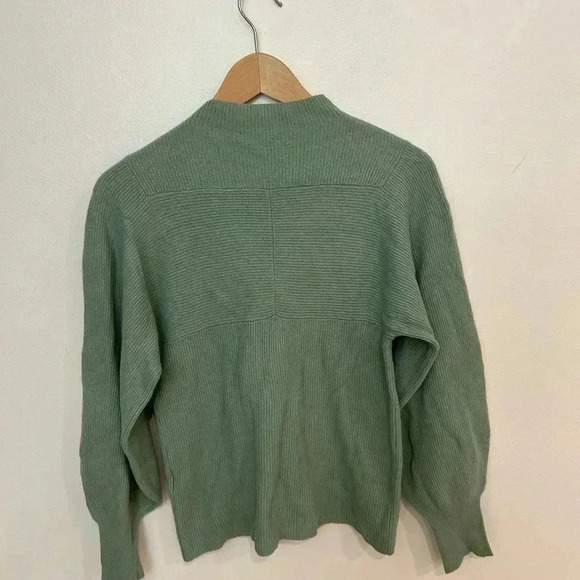 Rebecca Taylor Mint Wool Blend Mock Neck
Ribbed Balloon Sleeve Button Sweater XS - Picture 8 of 13